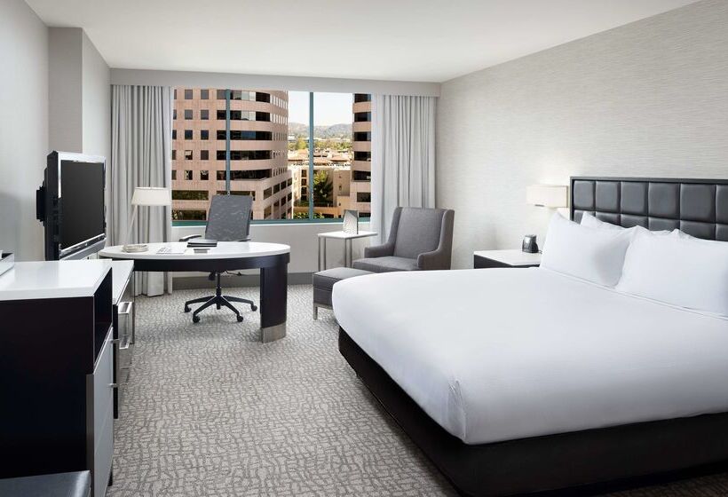 酒店 Hilton Woodland Hills / Los Angeles