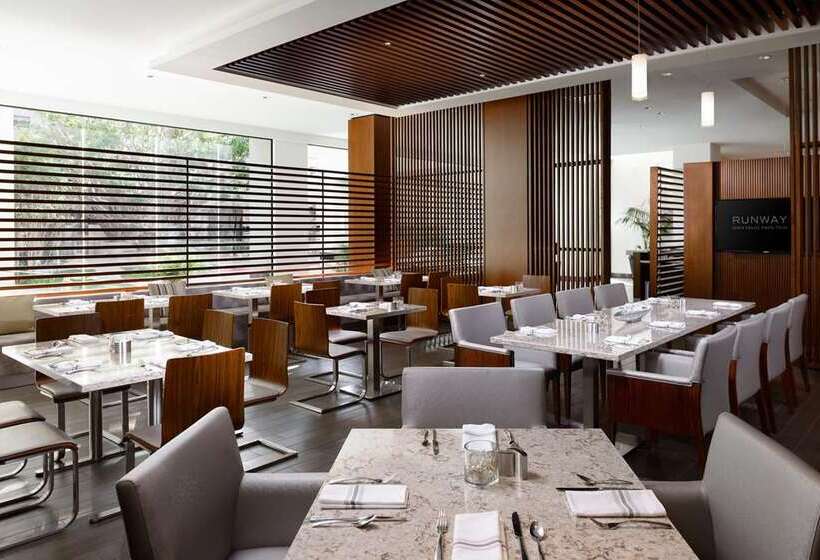 酒店 Hilton Woodland Hills / Los Angeles