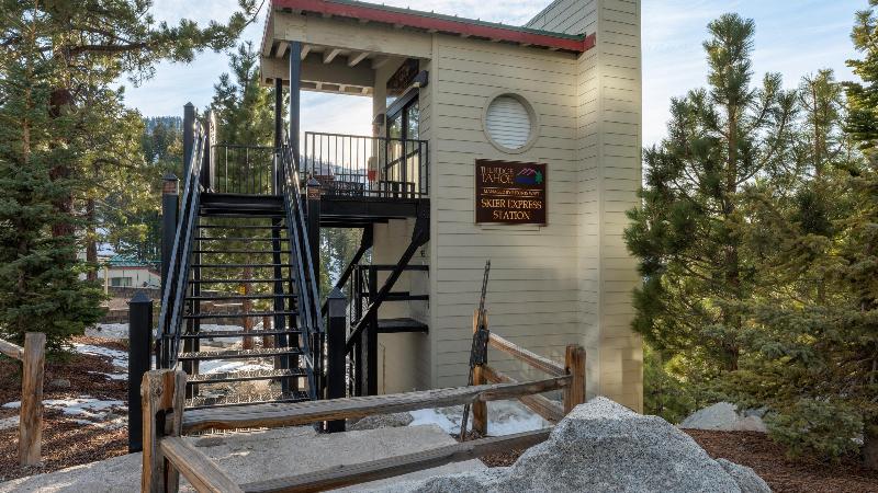 هتل Holiday Inn Club Vacations   Tahoe Ridge Resort, An Ihg