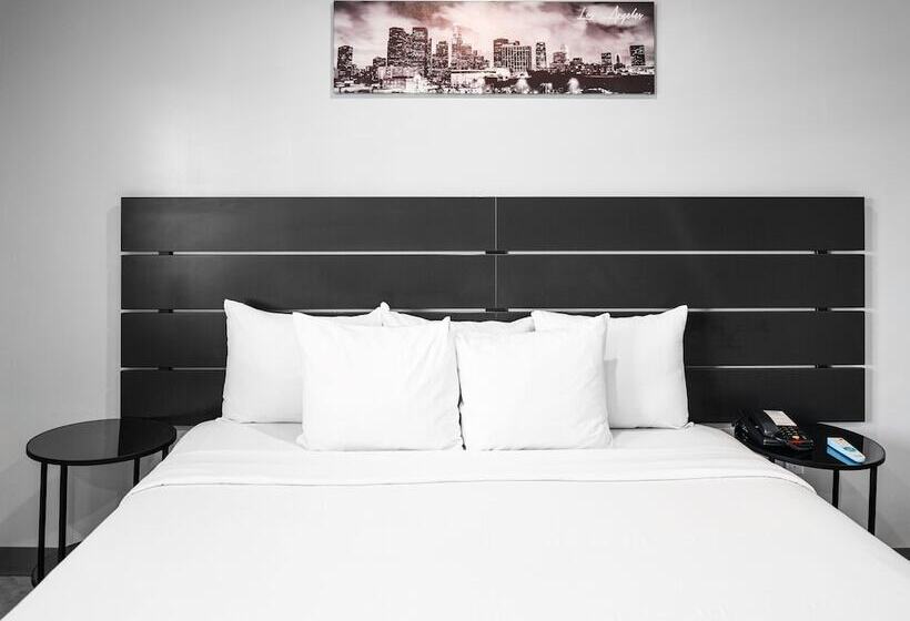 هتل Hollywood Inn Express Lax