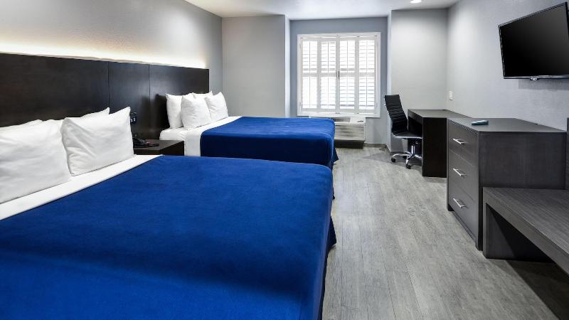 هتل Hollywood Inn Express Lax