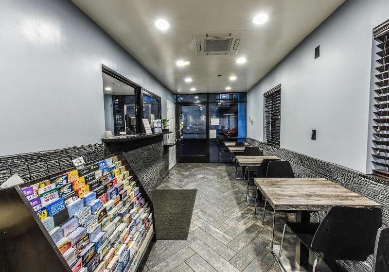 هتل Hollywood Inn Express Lax