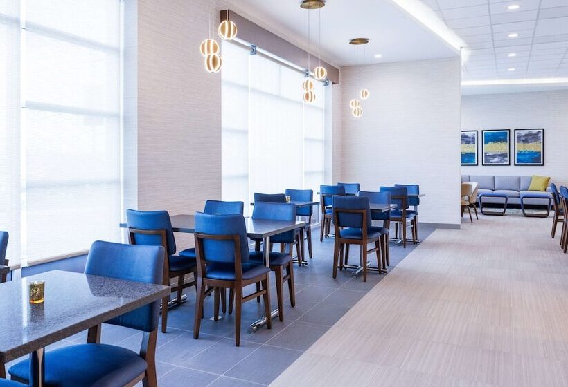 هتل Hyatt Place San Carlos