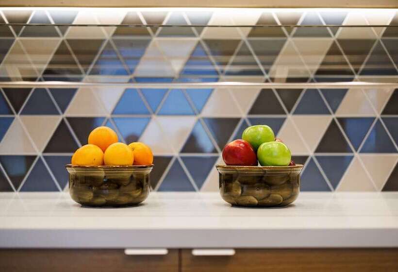 هتل Hyatt Place San Carlos