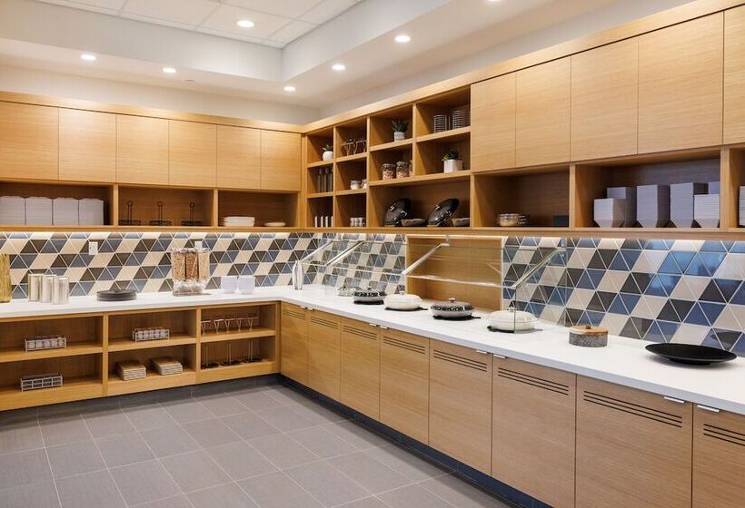هتل Hyatt Place San Carlos