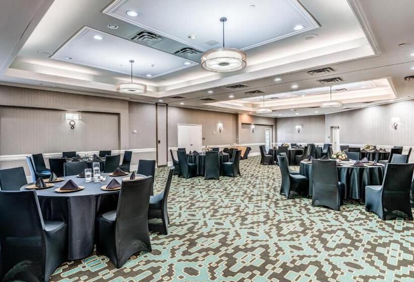 هتل Indigo Atlanta Vinings, An Ihg