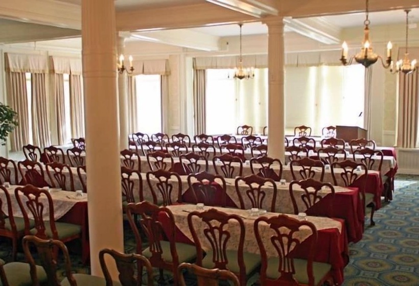 בית מלון כפרי Middlebury Inn