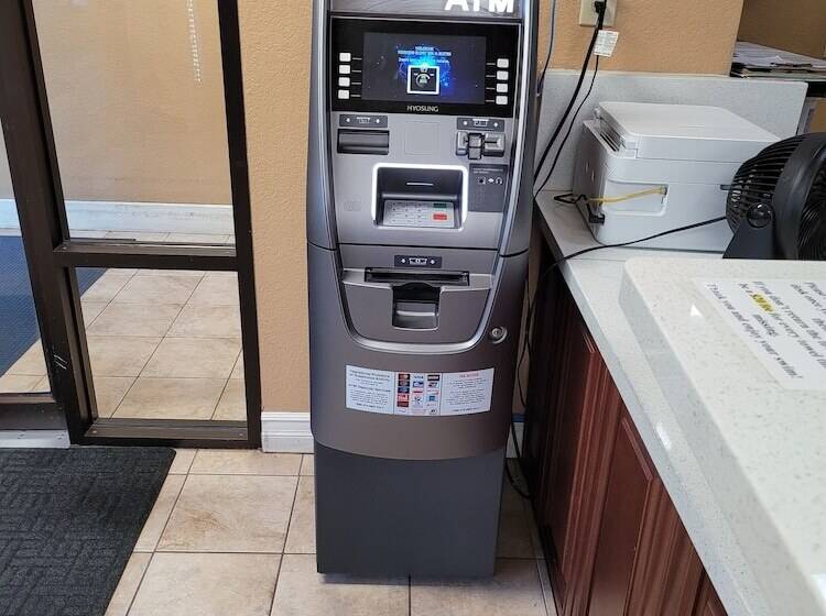 فندق Morningglory Inn & Suites