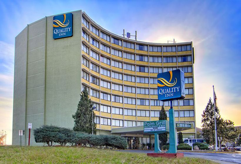 هتل Clarion  Denver Central