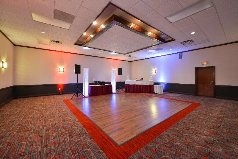 هتل Radisson  Madison