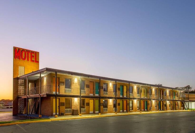 هتل Starved Rock Motor Inn Travelodge By Wyndham