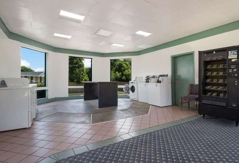 فندق Suburban Studios Florence I 95