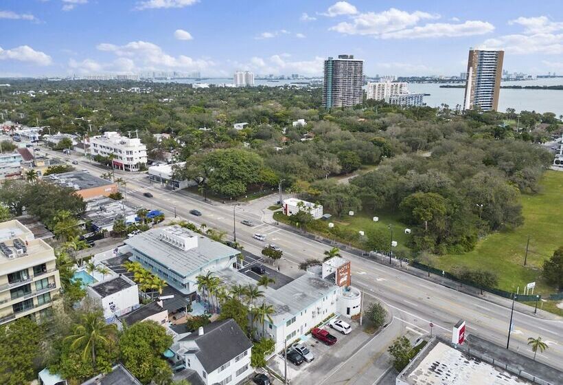 هتل The New Yorker Miami