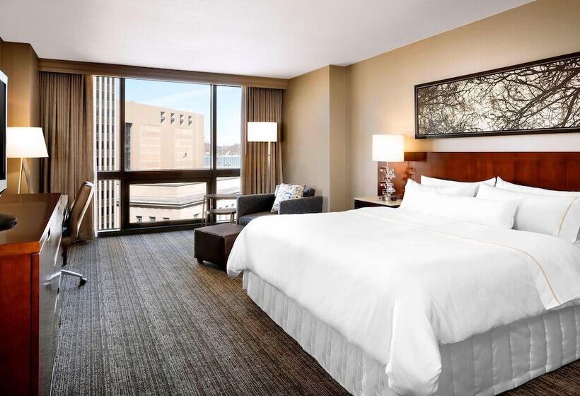 هتل The Westin Cincinnati