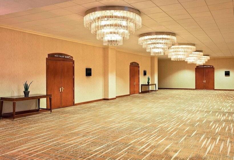 هتل The Westin Kansas City At Crown Center