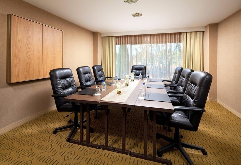 Отель The Westin South Coast Plaza, Costa Mesa