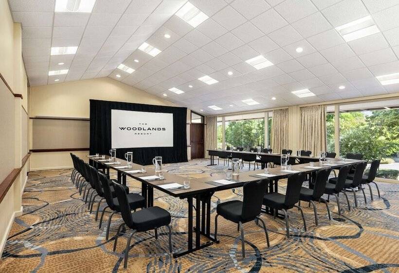 هتل The Woodlands Resort, Curio Collection By Hilton