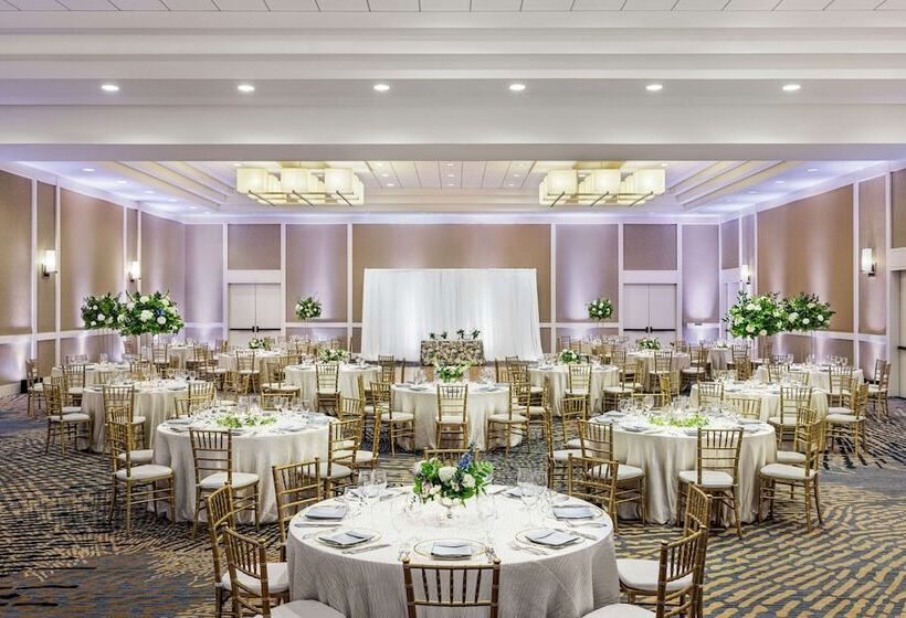 هتل The Woodlands Resort, Curio Collection By Hilton
