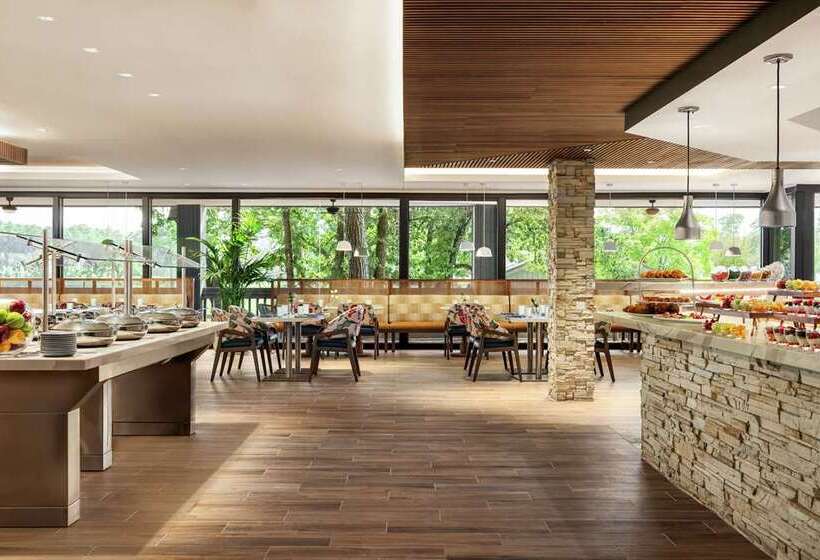 هتل The Woodlands Resort, Curio Collection By Hilton