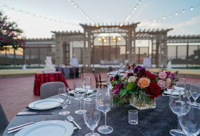 هتل The Worthington Renaissance Fort Worth