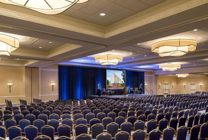 هتل Torrance Marriott Redondo Beach