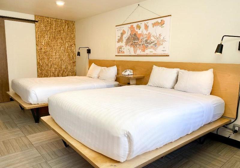 ホテル Town House Motor Inn