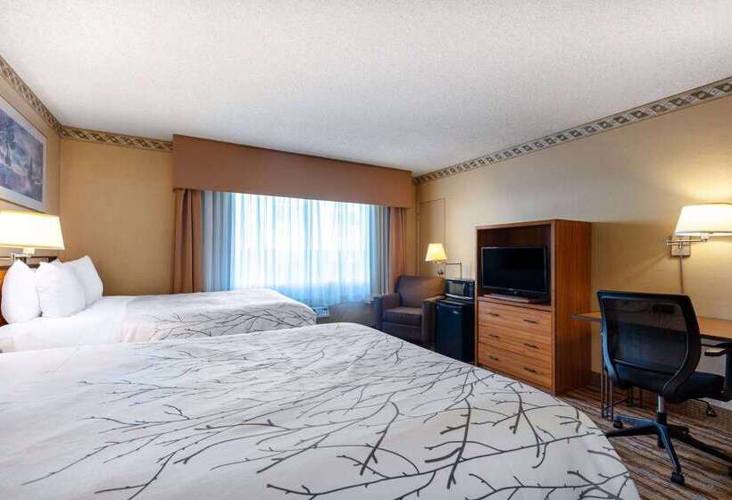 هتل Travelodge By Wyndham Seattle By The Space Needle