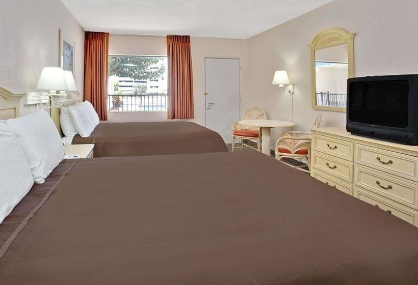 فندق Travelodge Orlando Downtown Centroplex