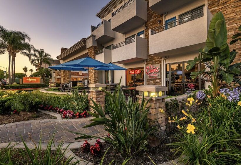 ホテル Tropicana Inn And Suites