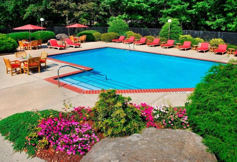 هتل Trumbull Marriott Shelton