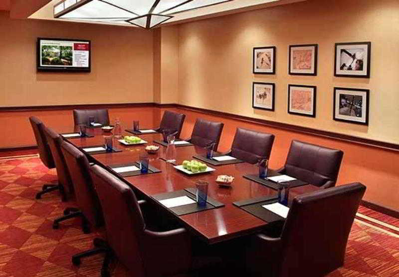 هتل Trumbull Marriott Shelton