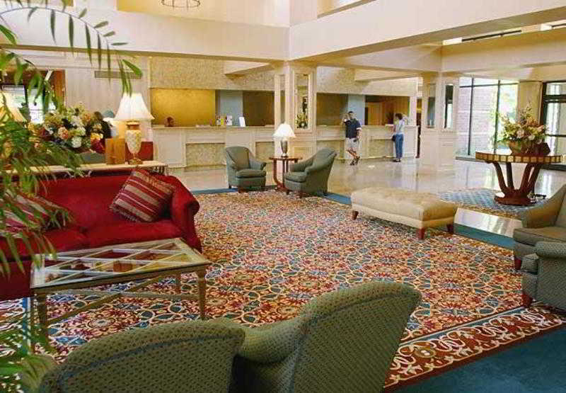 هتل Trumbull Marriott Shelton