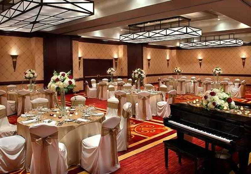 هتل Trumbull Marriott Shelton
