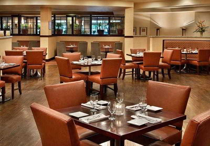 هتل Trumbull Marriott Shelton