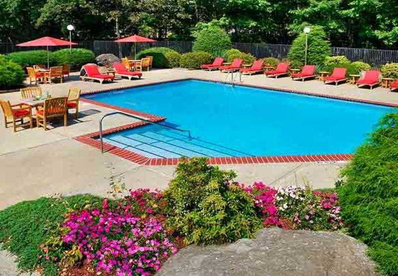 هتل Trumbull Marriott Shelton