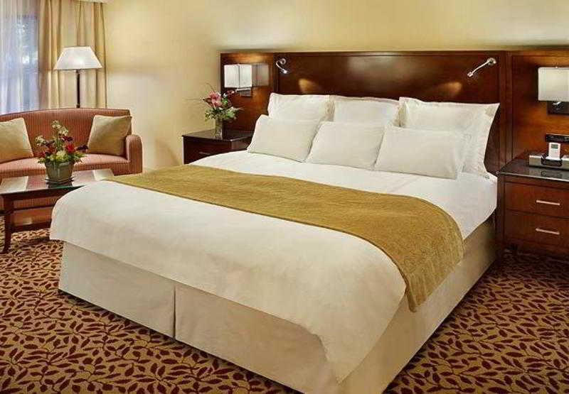 هتل Trumbull Marriott Shelton