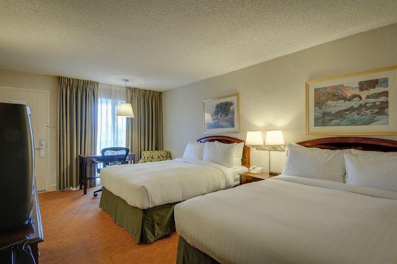 בית מלון כפרי Vagabond Inn Executive San Francisco Airport