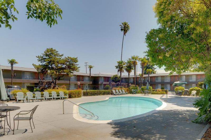 בית מלון כפרי Vagabond Inn Sunnyvale