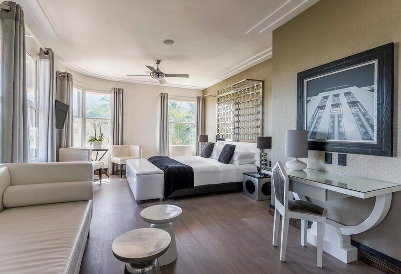 Отель Waldorf Towers South Beach