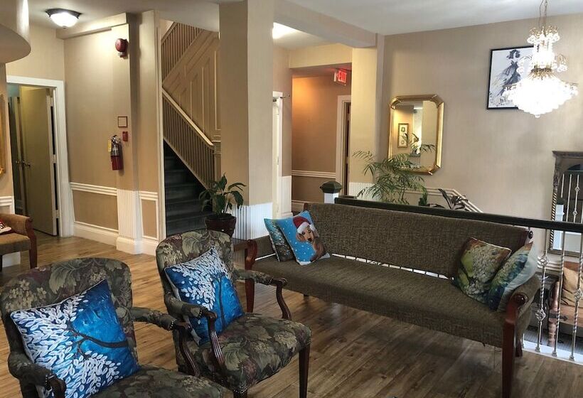 هتل Windsor Inn
