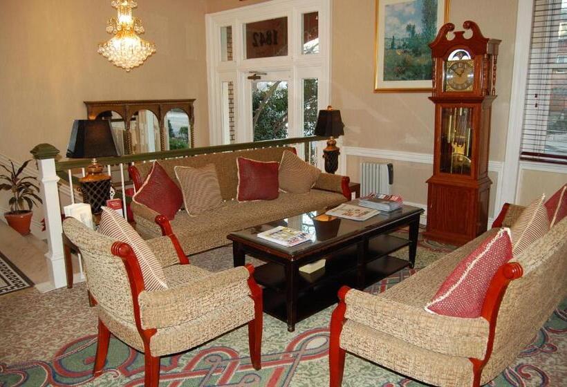 هتل Windsor Inn
