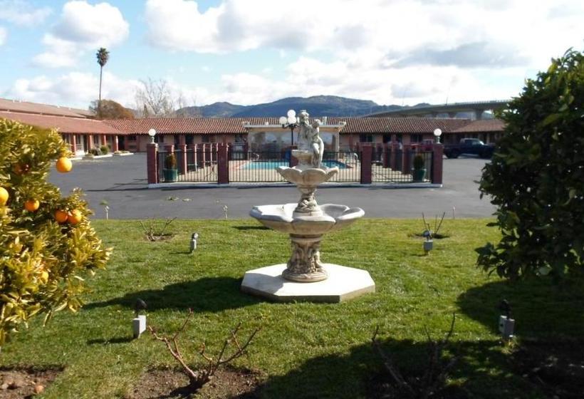 هتل Wine Valley Lodge