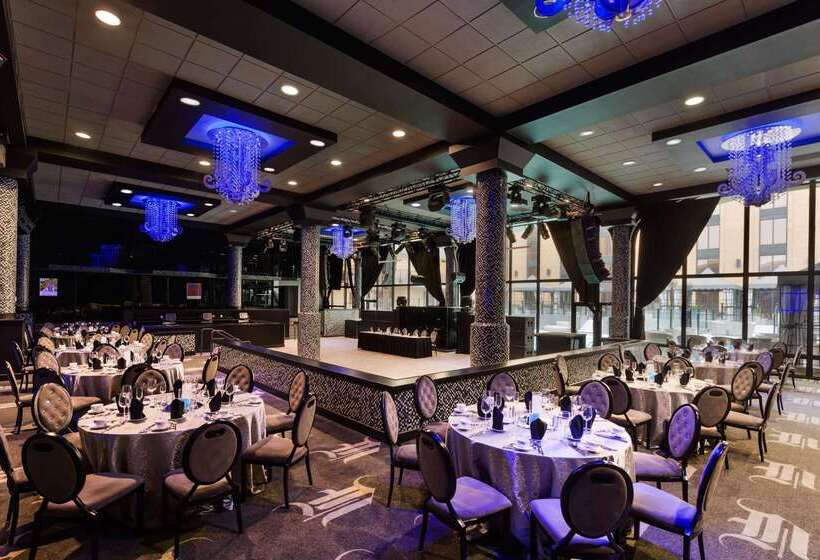 ホテル Wyndham Garden Dallas North