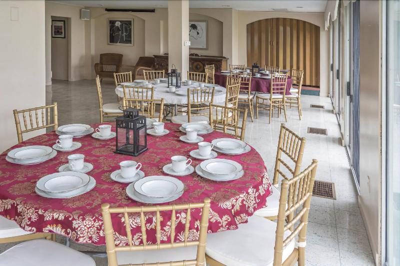 Отель Yankee Clipper Inn