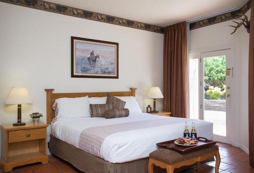 Y O Ranch Hotel And Conference Center
