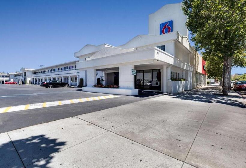 Motel 6 San Jose Convention Center