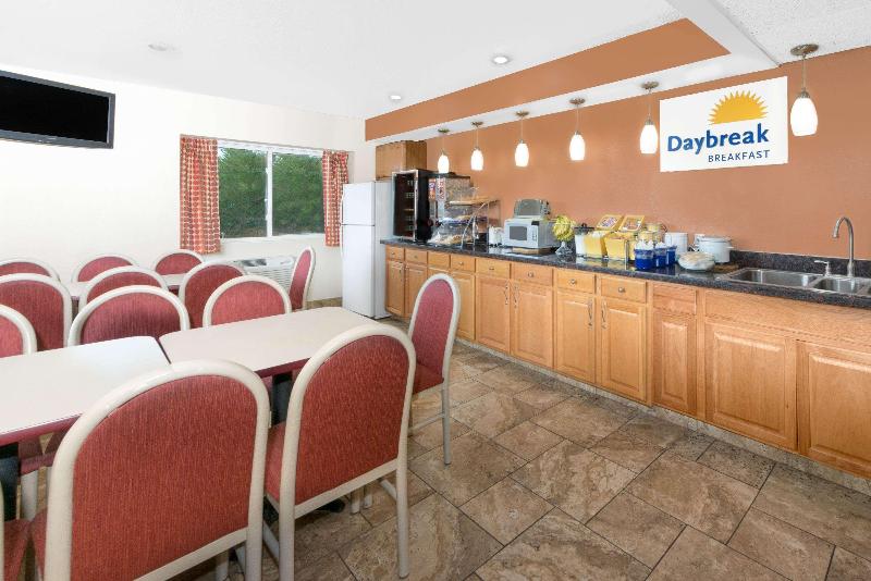 فندق على الطريق Days Inn By Wyndham Ames
