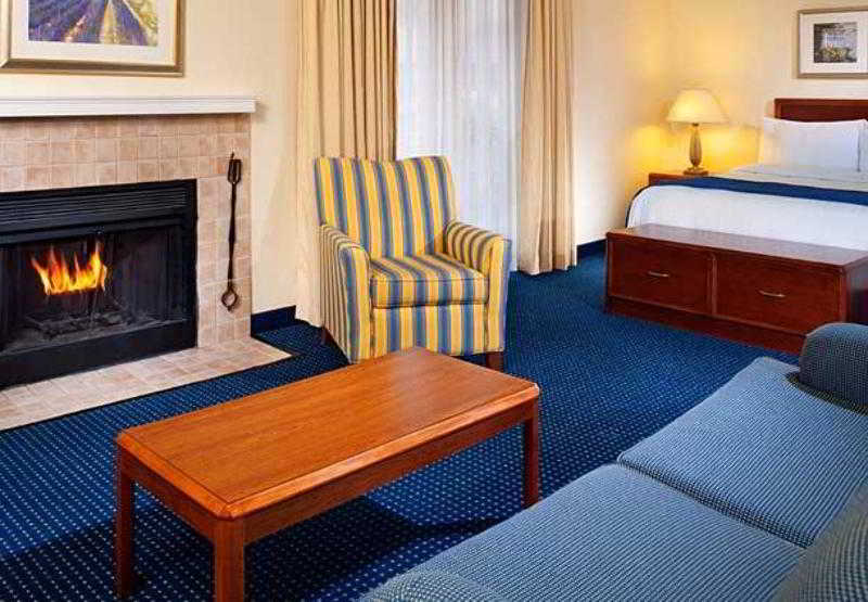 דירת נופש Sonesta Es Suites Ann Arbor