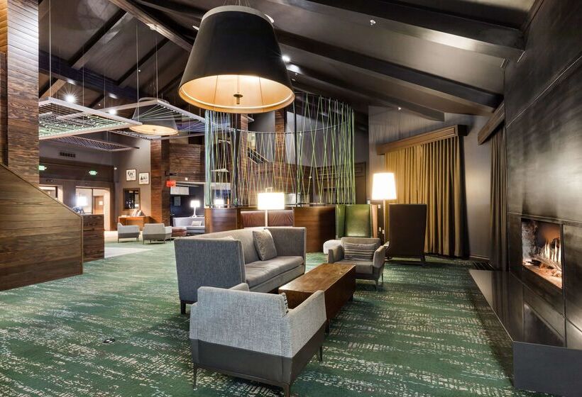 استراحتگاه Doubletree By Hilton Park City The Yarrow