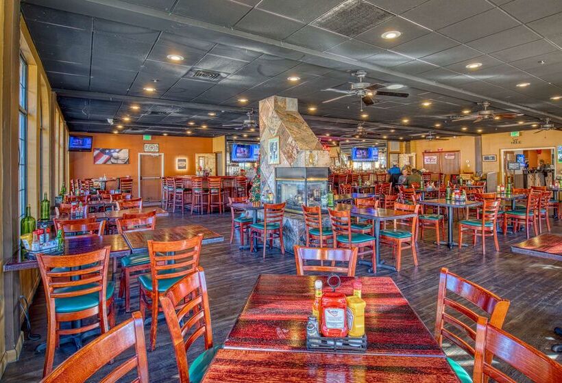 Отель Best Western Green Valley Inn